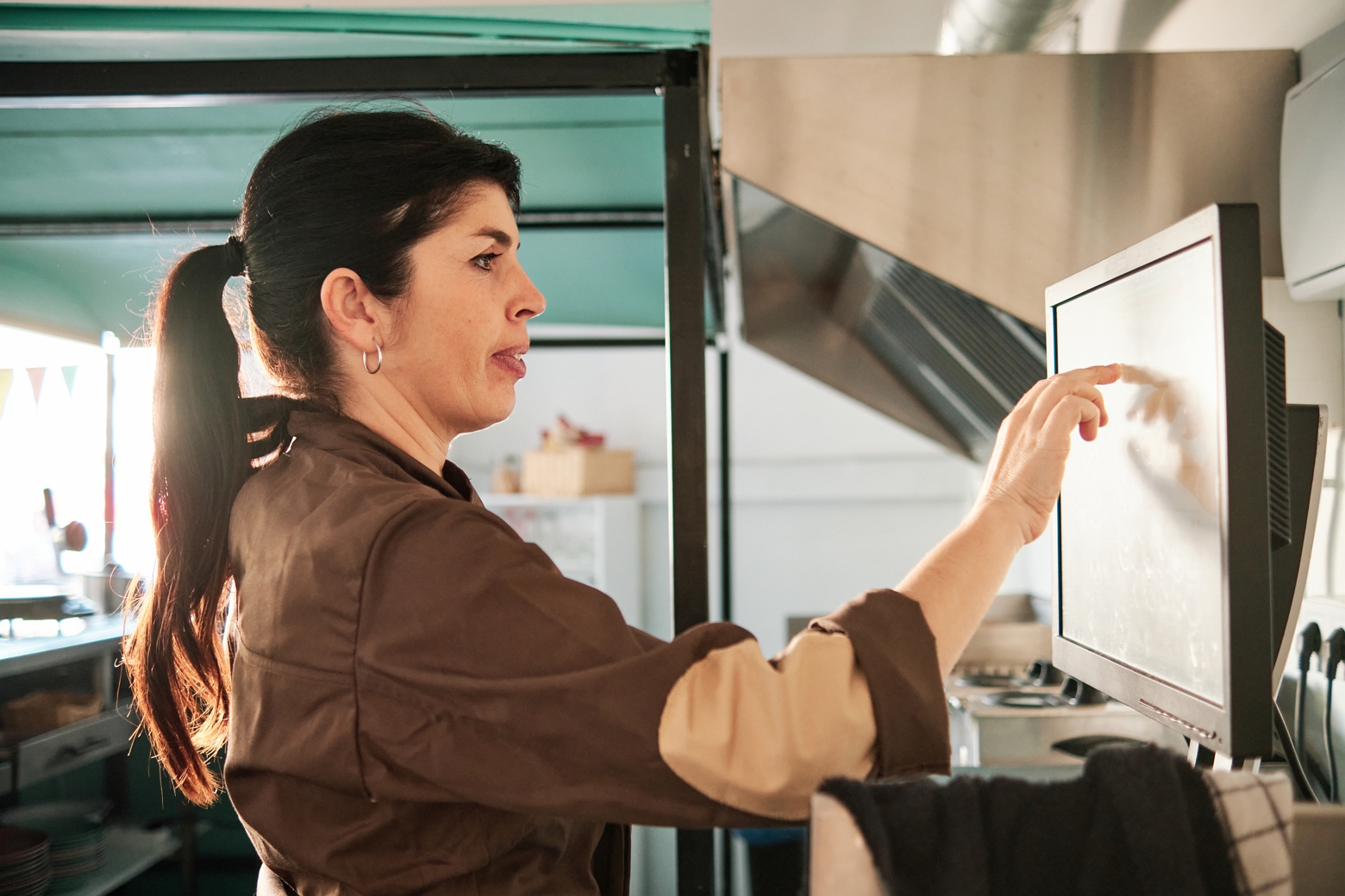 fabrika.jpg fabrika.jpg